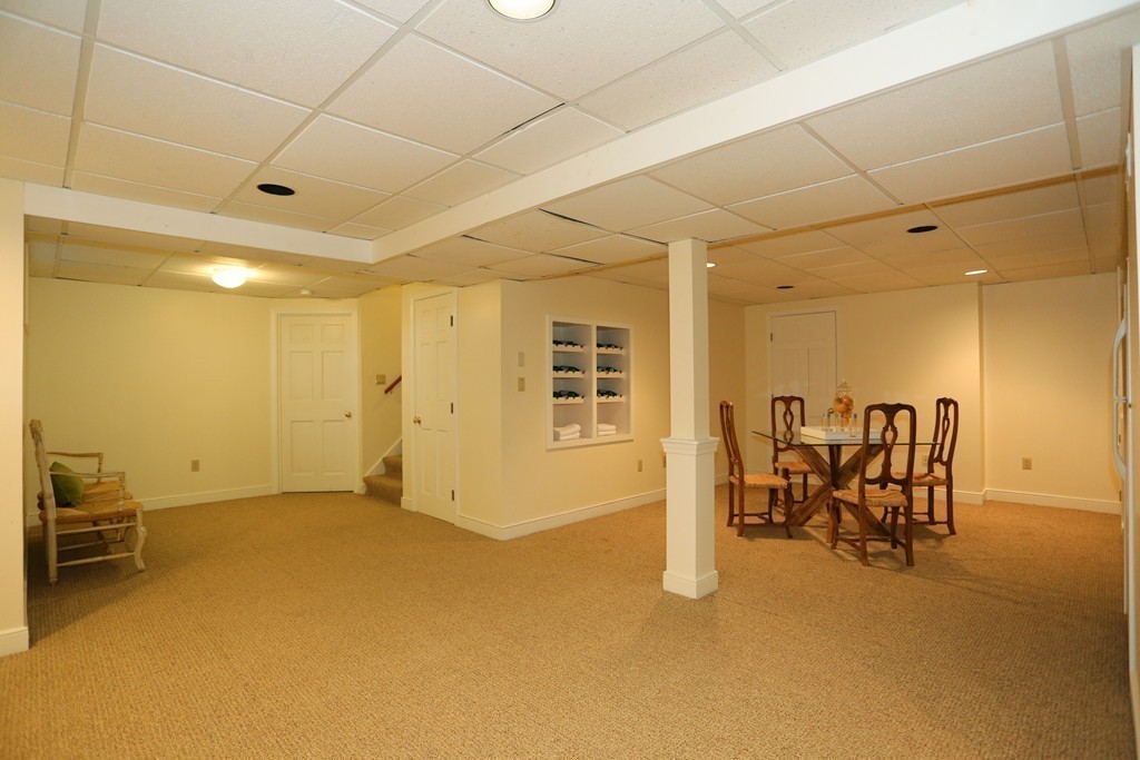 36 Claypit Hill Road Wayland, MA 01778 - Photo 23 of 27