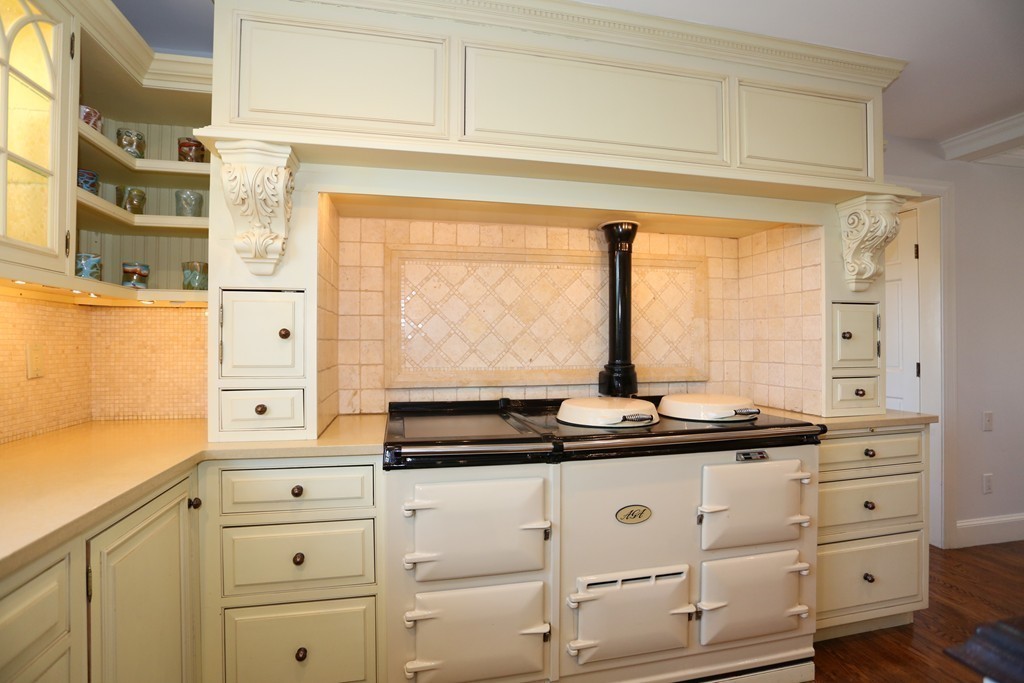 36 Claypit Hill Road Wayland, MA 01778 - Photo 7 of 27
