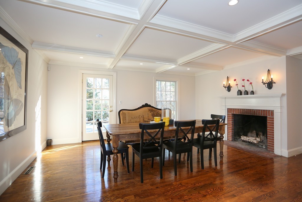 36 Claypit Hill Road Wayland, MA 01778 - Photo 8 of 27