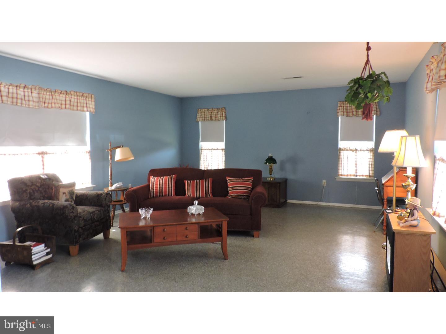 16 Tarnsfield Road Westampton, NJ 08060 - Photo 7 of 15 Family Room