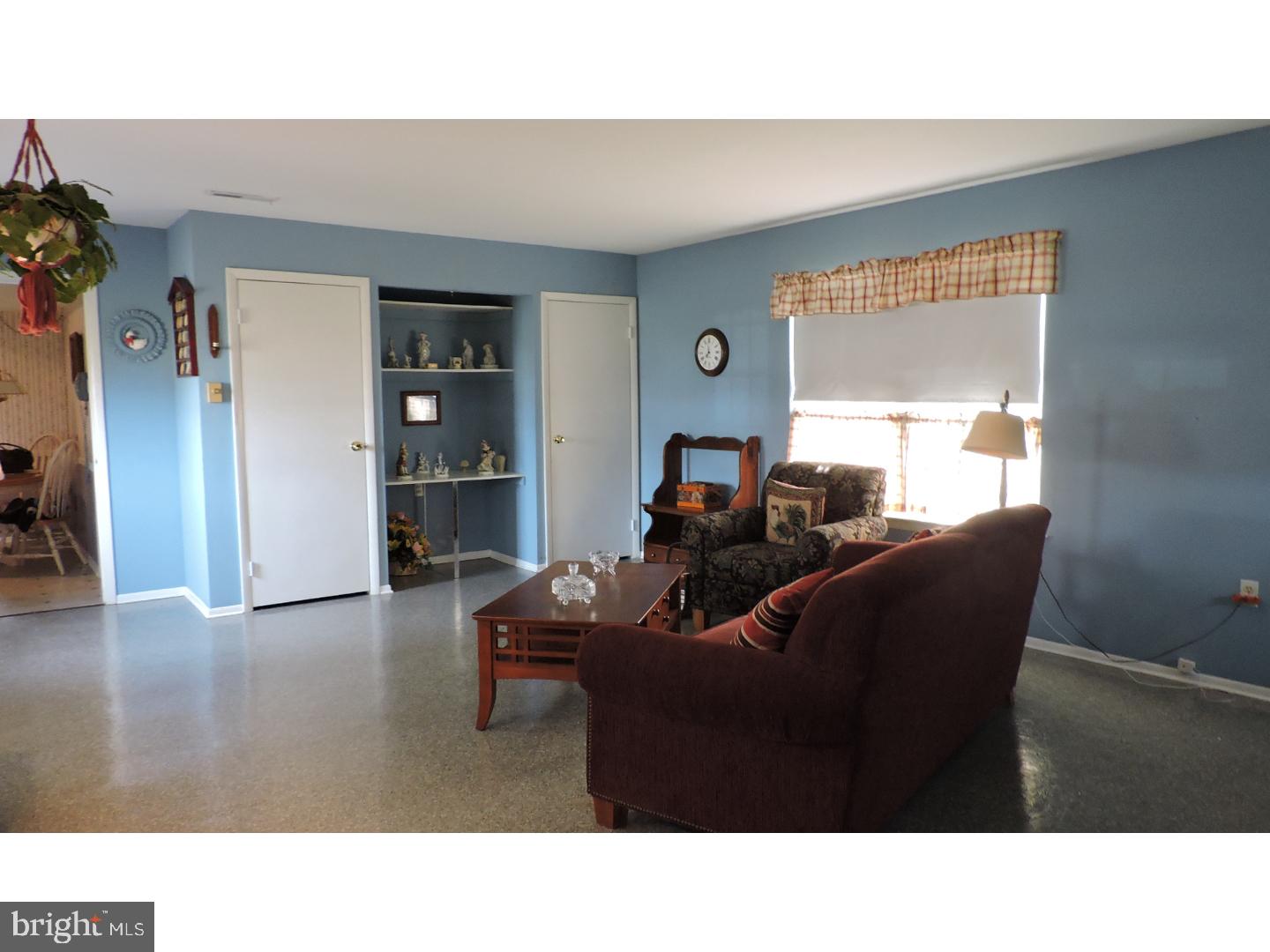 16 Tarnsfield Road Westampton, NJ 08060 - Photo 8 of 15 Family Room