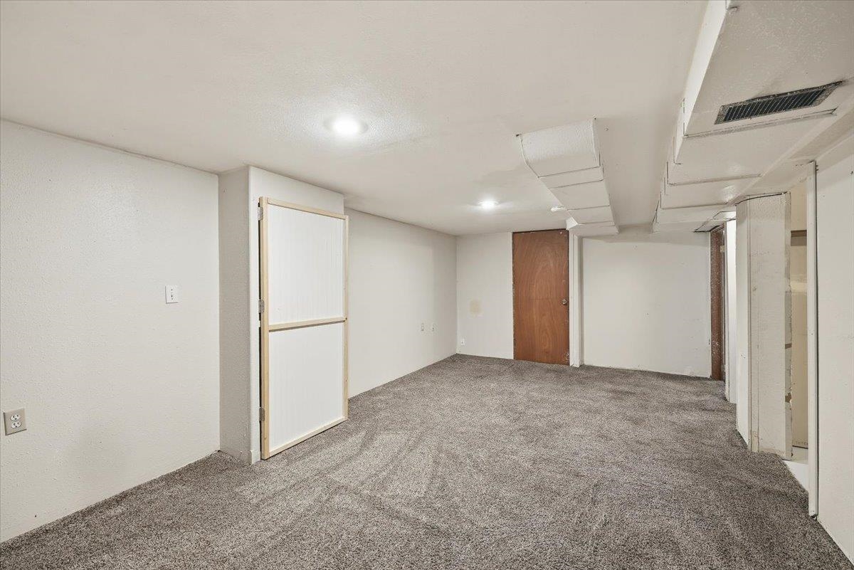 4808 North Adams Street Spokane, WA 99205 - Photo 18 of 28