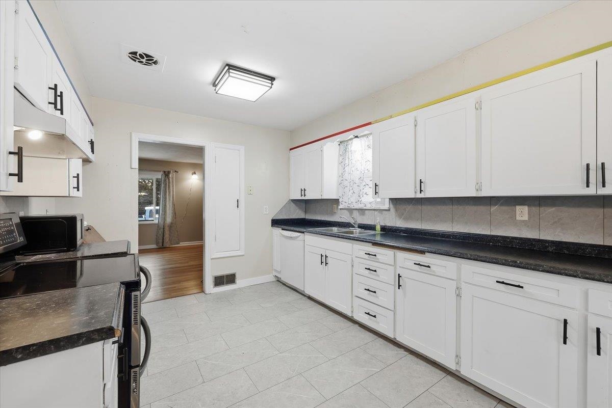 4808 North Adams Street Spokane, WA 99205 - Photo 9 of 28