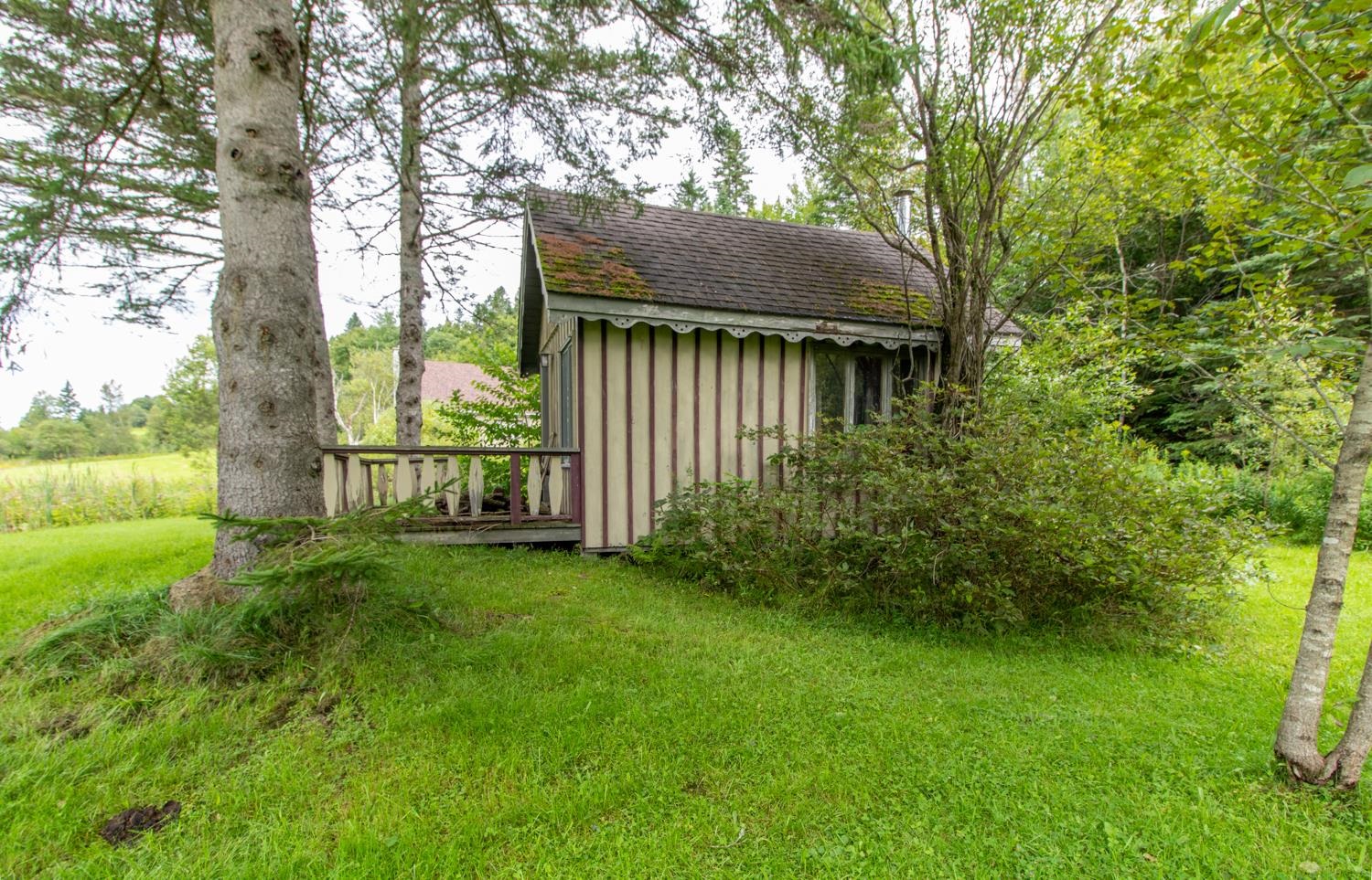 5855 Valley Road Holland, VT 05830 - Photo 36 of 40 Gallery Image 36