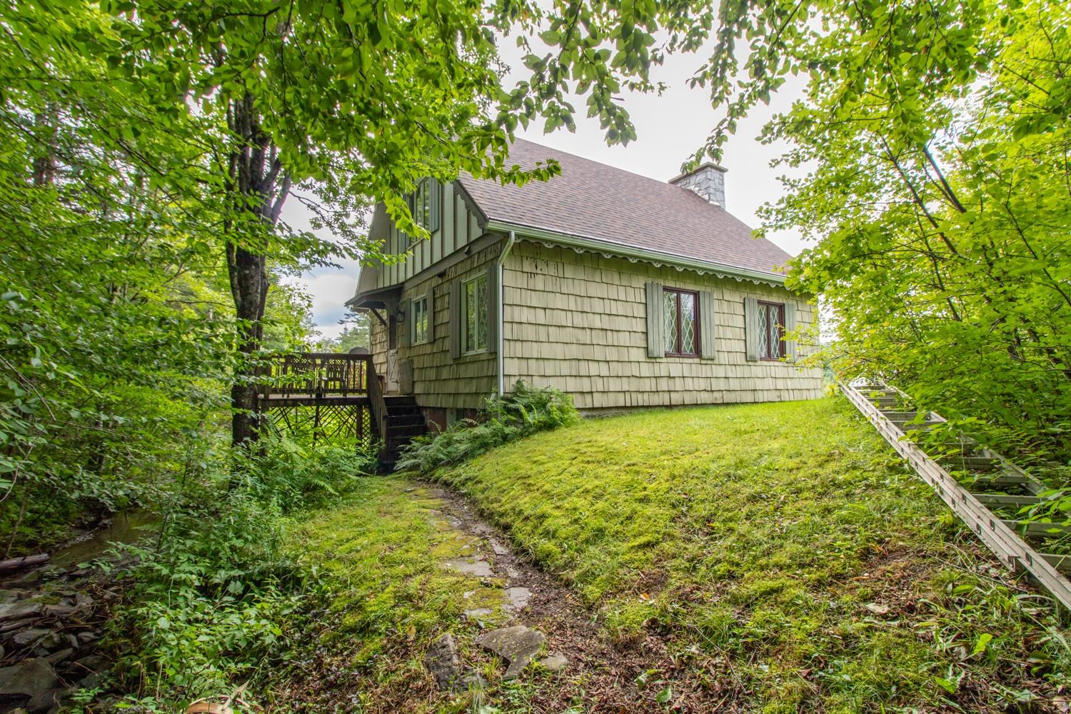 5855 Valley Road Holland, VT 05830 - Photo 4 of 40 Gallery Image 4