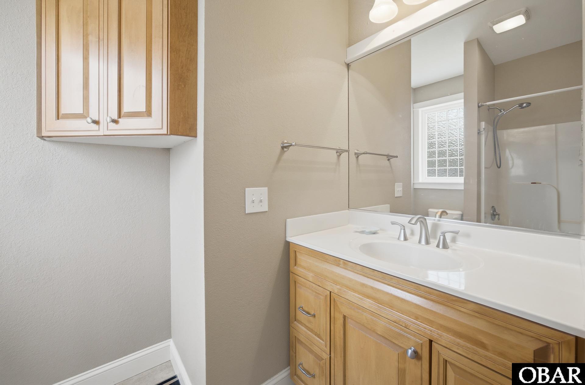 52 Cahoon Road Manns Harbor, NC 27953 - Photo 7 of 19 Master Bath