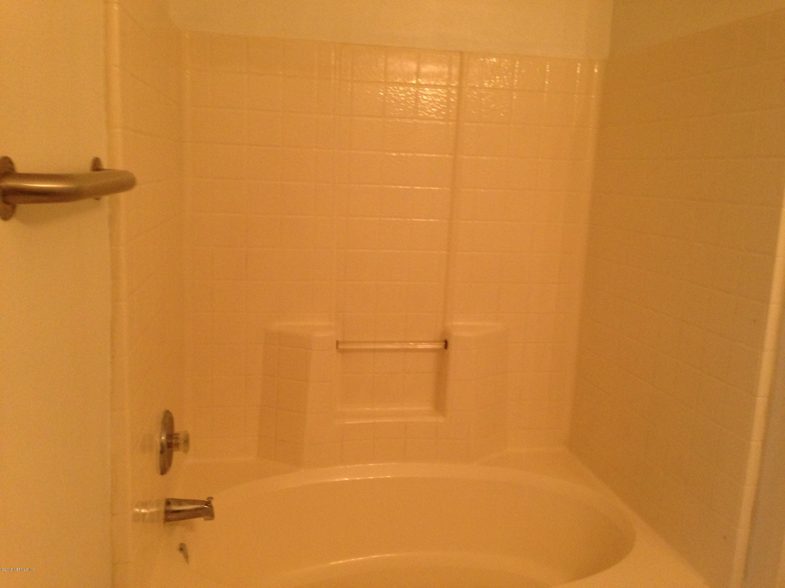 10550 Baymeadows Road, Unit 701 Jacksonville, FL 32256 - Photo 13 of 23 Tub