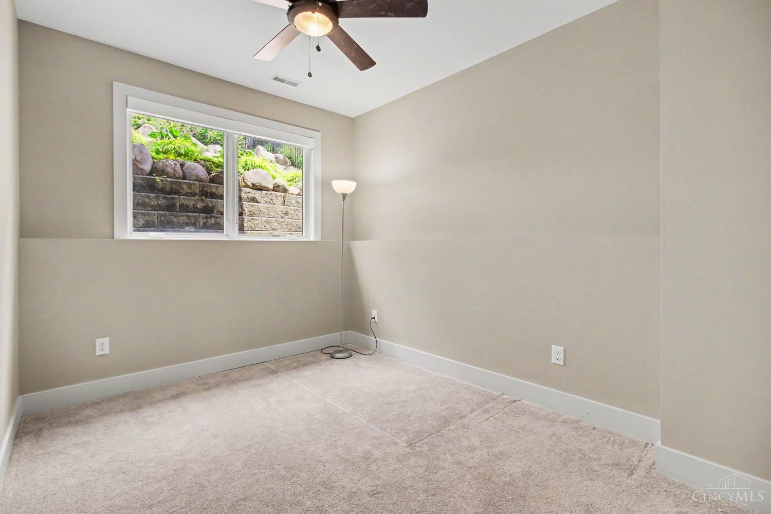 436 Boal Street Cincinnati, OH 45202 - Photo 18 of 30