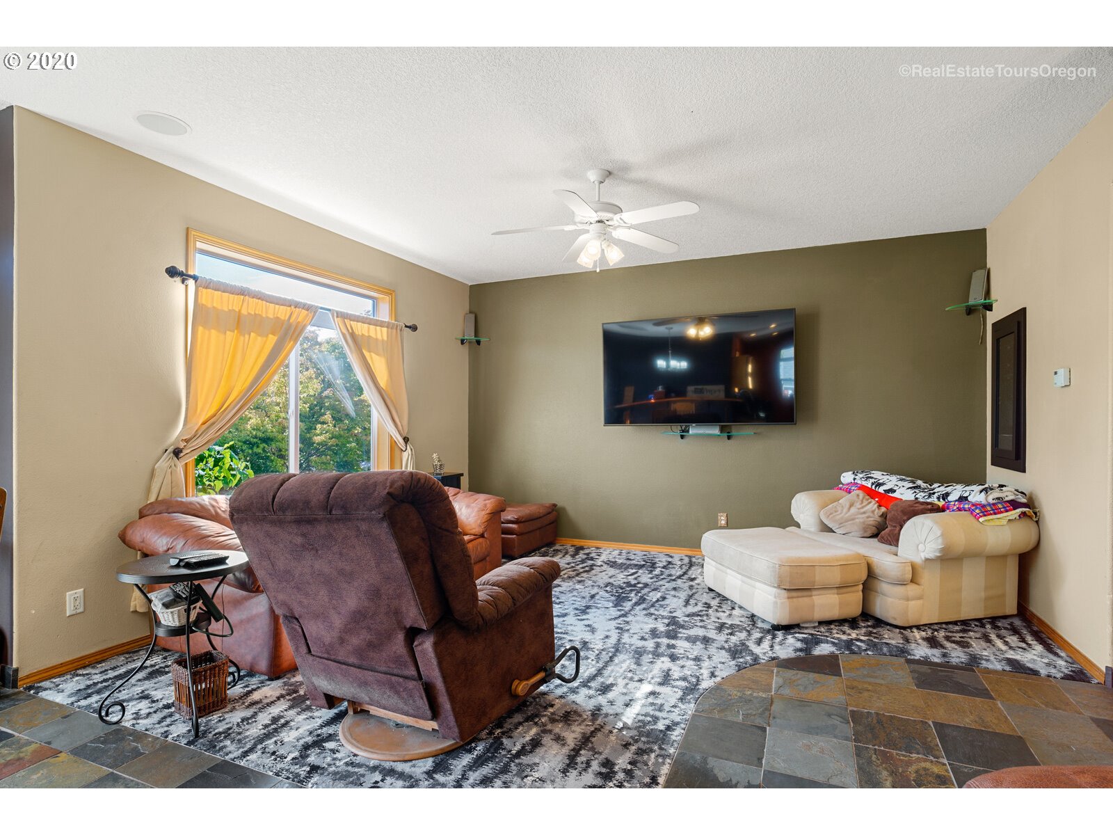 18295 Tupper Road Sandy, OR 97055 - Photo 6 of 31 Gallery Image 6