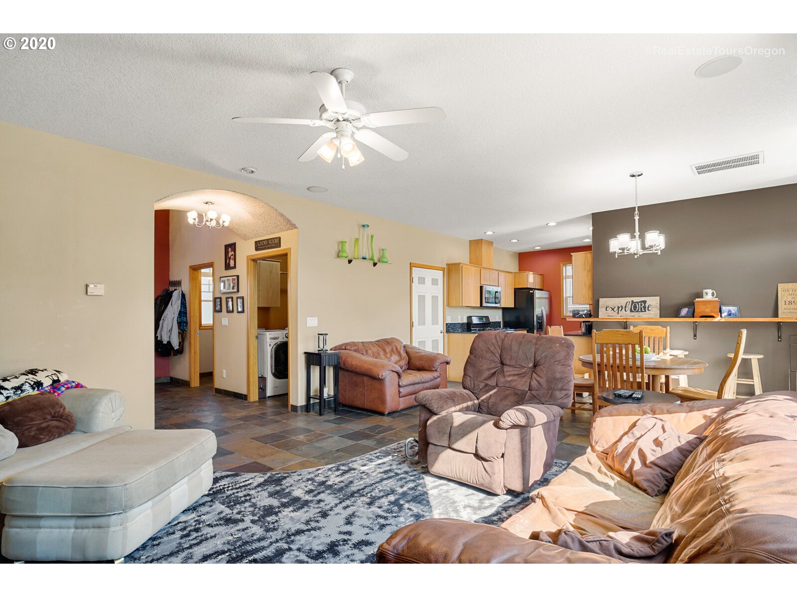 18295 Tupper Road Sandy, OR 97055 - Photo 7 of 31 Gallery Image 7