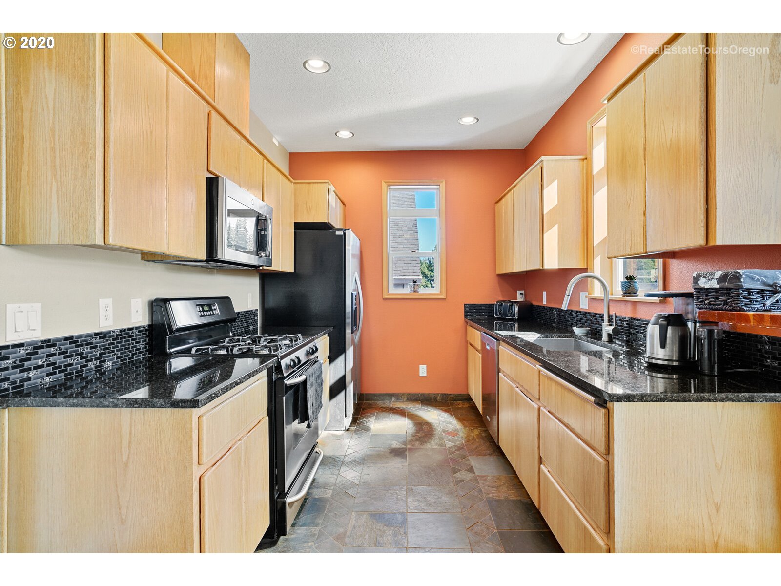 18295 Tupper Road Sandy, OR 97055 - Photo 10 of 31 Gallery Image 10