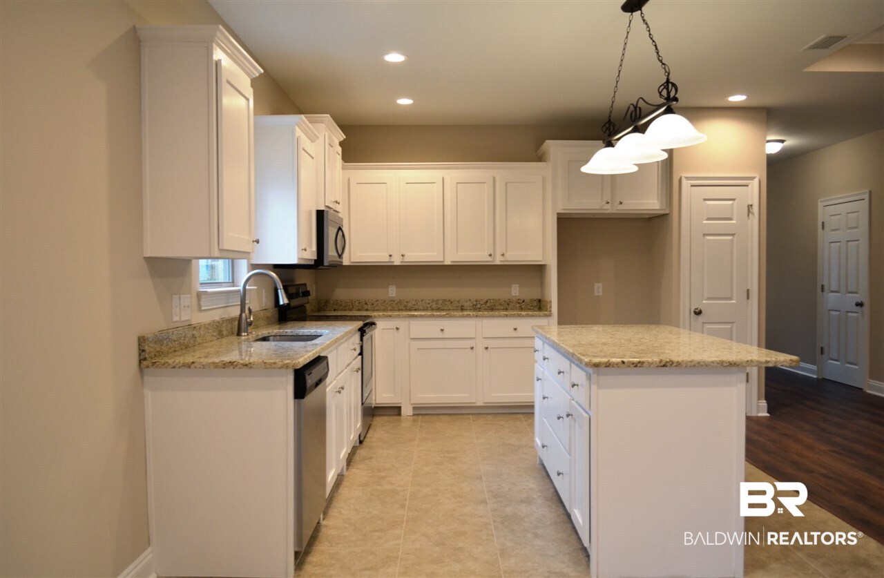 22627 Nana Loop West Silverhill, AL 36576 - Photo 9 of 37