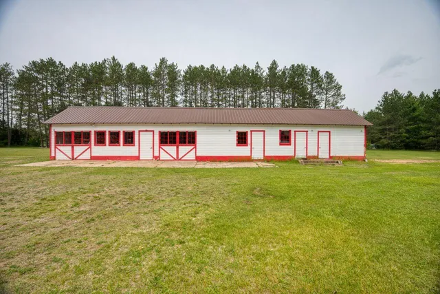 $390,000 | 4745 Judd Road, Gilbert, MN 55741