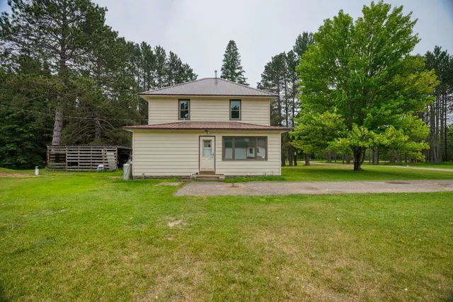 $390,000 | 4745 Judd Road, Gilbert, MN 55741