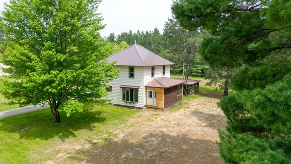 $390,000 | 4745 Judd Road, Gilbert, MN 55741