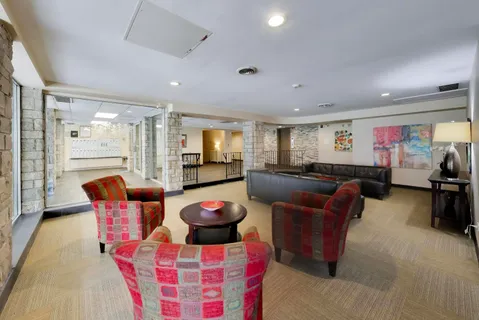 $269,000 | 201 Thames Parkway, Unit 3G, Park Ridge, IL 60068