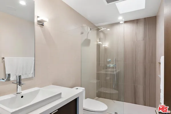 $23,000 | 3035 Lake Glen Drive, Beverly Hills, CA 90210