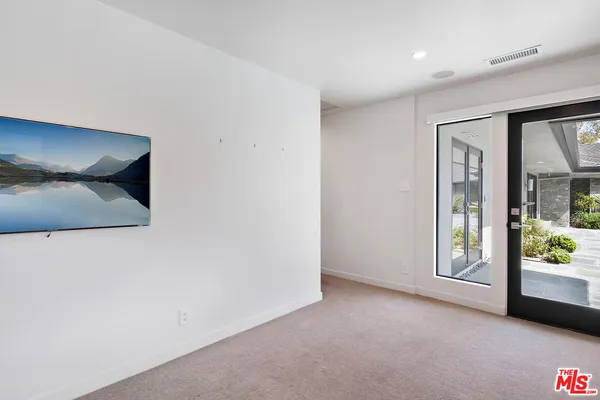 $23,000 | 3035 Lake Glen Drive, Beverly Hills, CA 90210