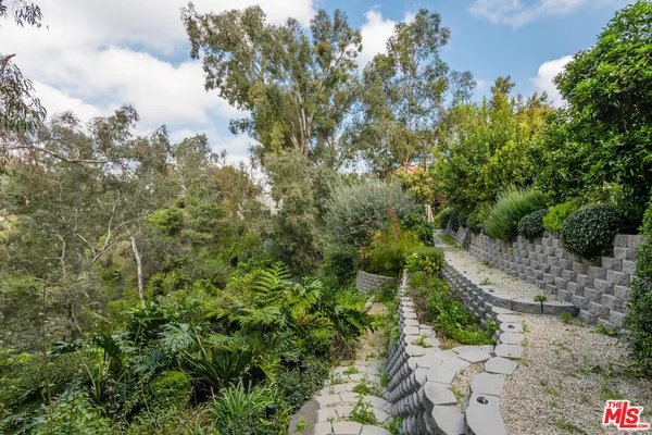 $23,000 | 3035 Lake Glen Drive, Beverly Hills, CA 90210