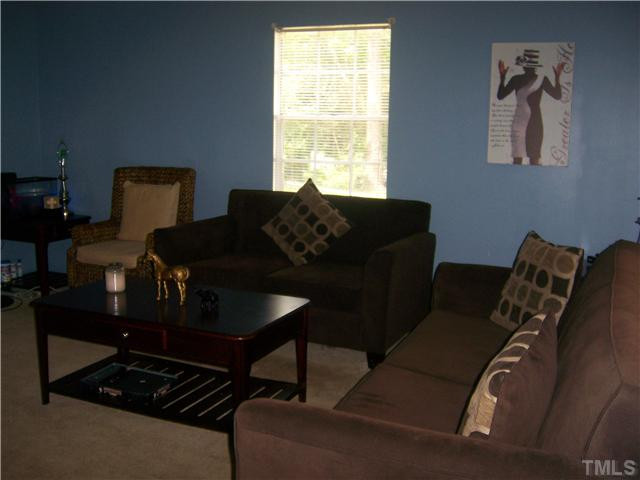 2504 Baney Court Raleigh, NC 27610 - Photo 4 of 9 Living Room