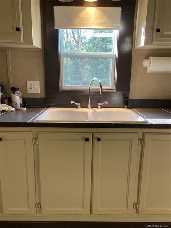 300 Lancaster Road Forest City, NC 28043 - Photo 6 of 18 Gallery Image 6