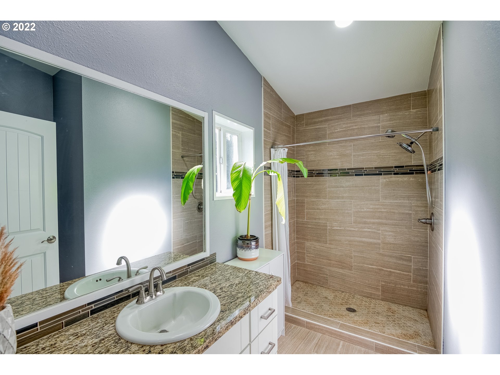 69886 Stage Road North Bend, OR 97459 - Photo 13 of 29 Gallery Image 13