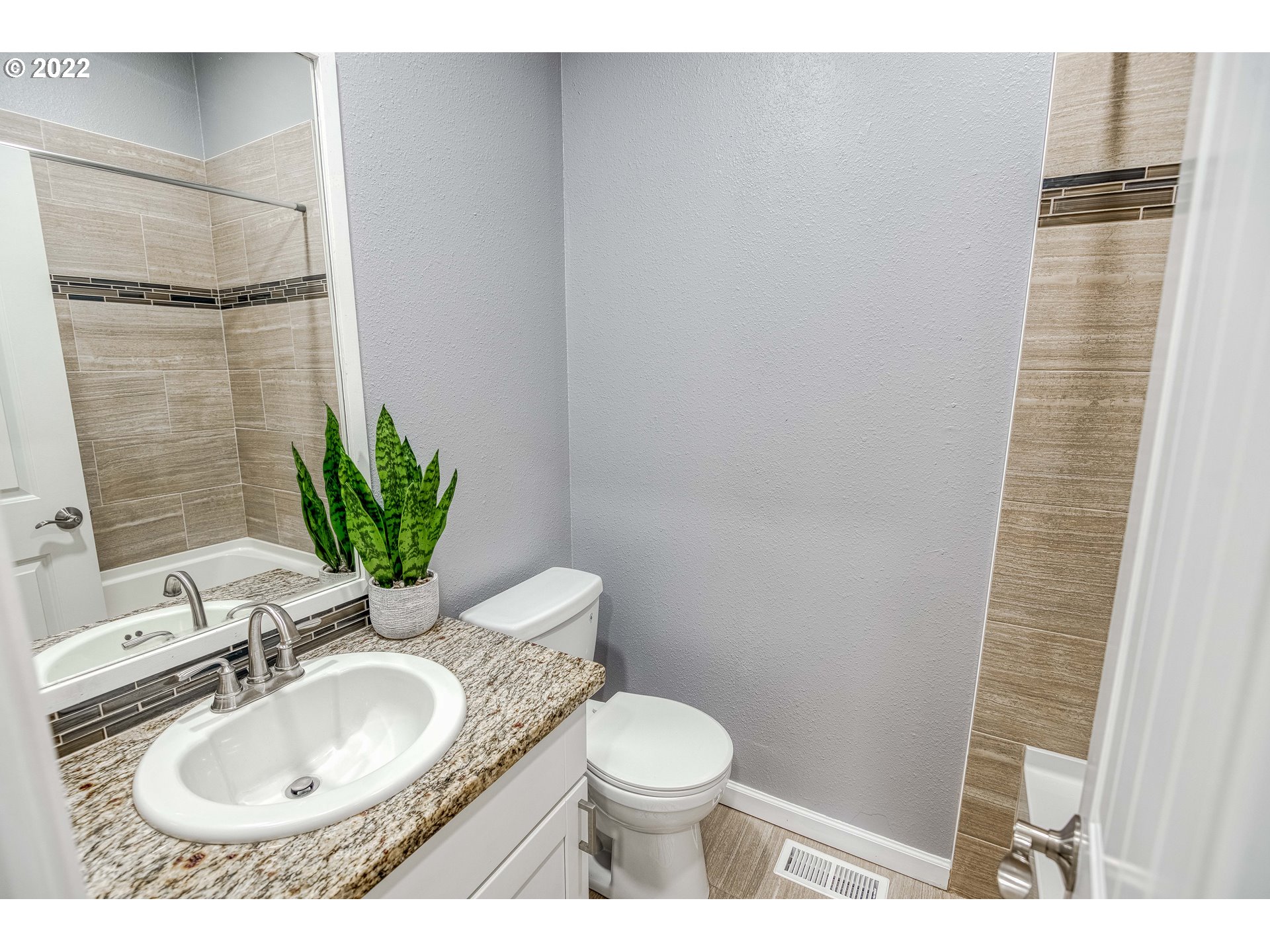 69886 Stage Road North Bend, OR 97459 - Photo 20 of 29 Gallery Image 20