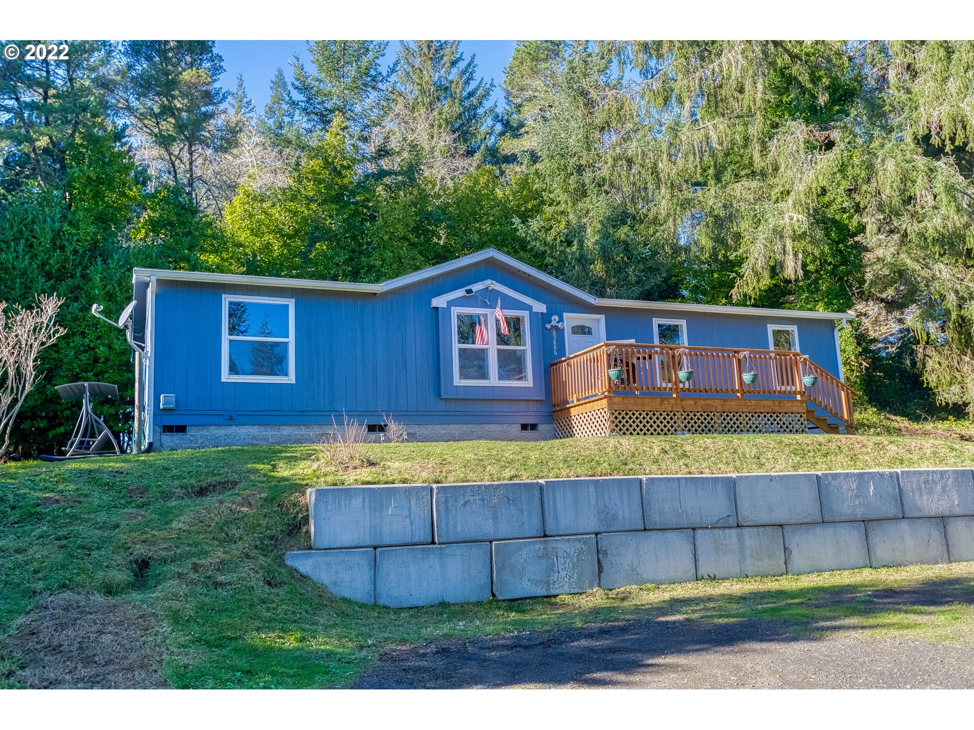 69886 Stage Road North Bend, OR 97459 - Photo 3 of 29 Gallery Image 3