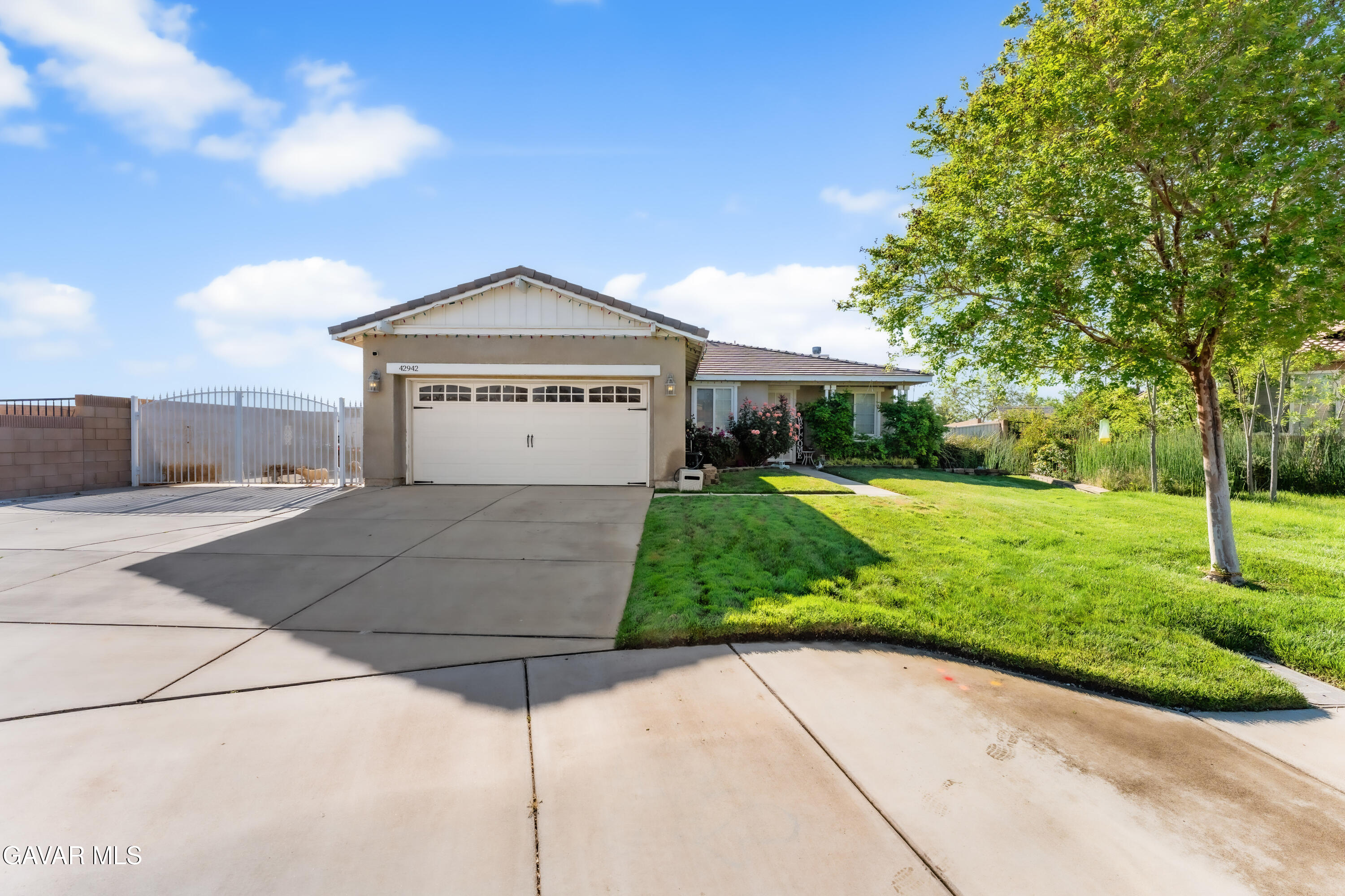 42942 Yaffa Street Lancaster, CA 93535 - Photo 4 of 44 Yaffa St-4