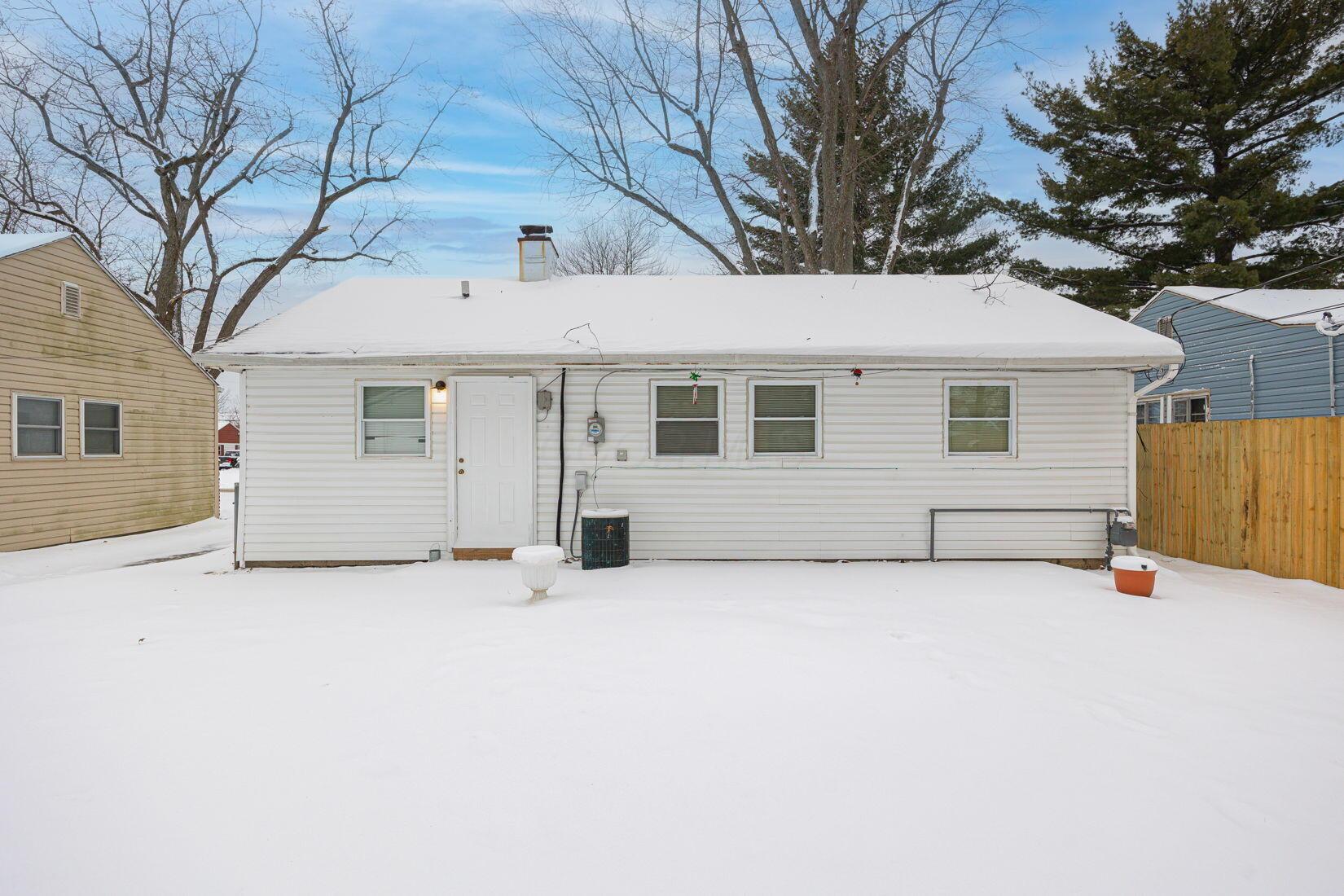 1134 South Hampton Road Columbus, OH 43227 - Photo 23 of 31 Rear Exterior