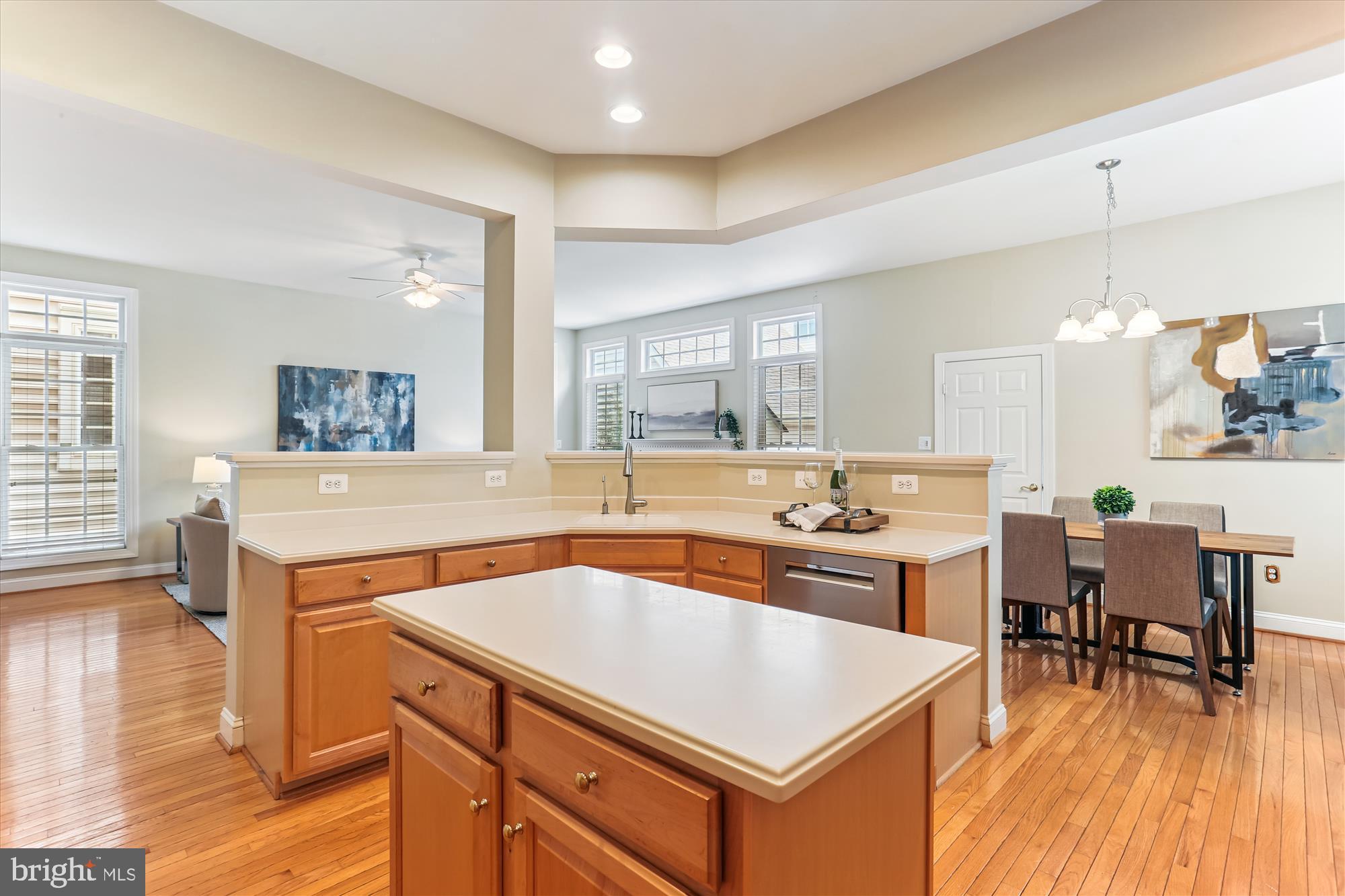 713 Bright Meadow Drive Gaithersburg, MD 20878 - Photo 11 of 54 Kitchen with large central island