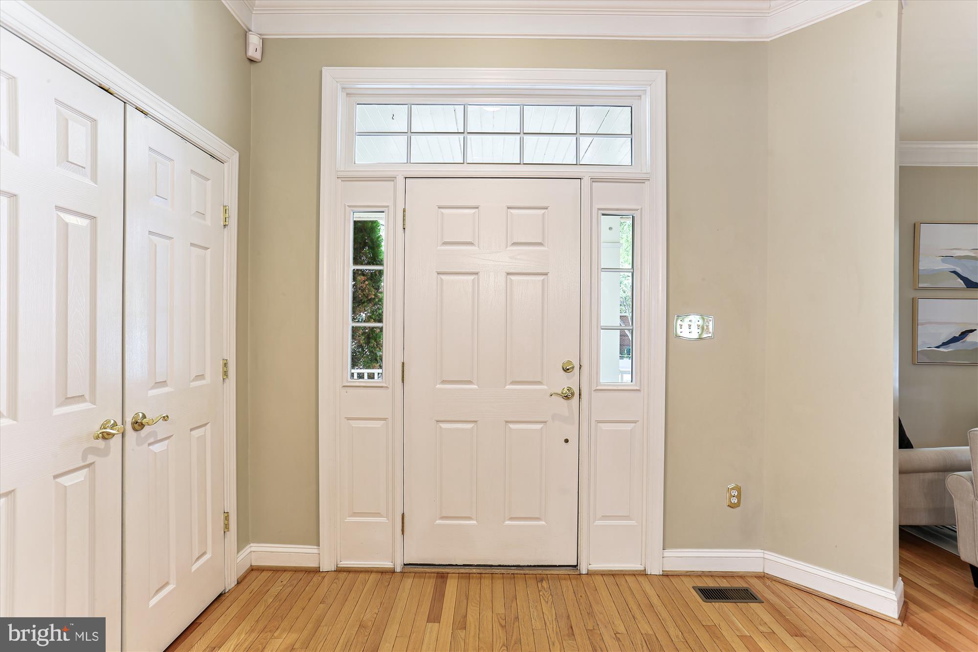 713 Bright Meadow Drive Gaithersburg, MD 20878 - Photo 3 of 54 Entry foyer with hardwood floors
