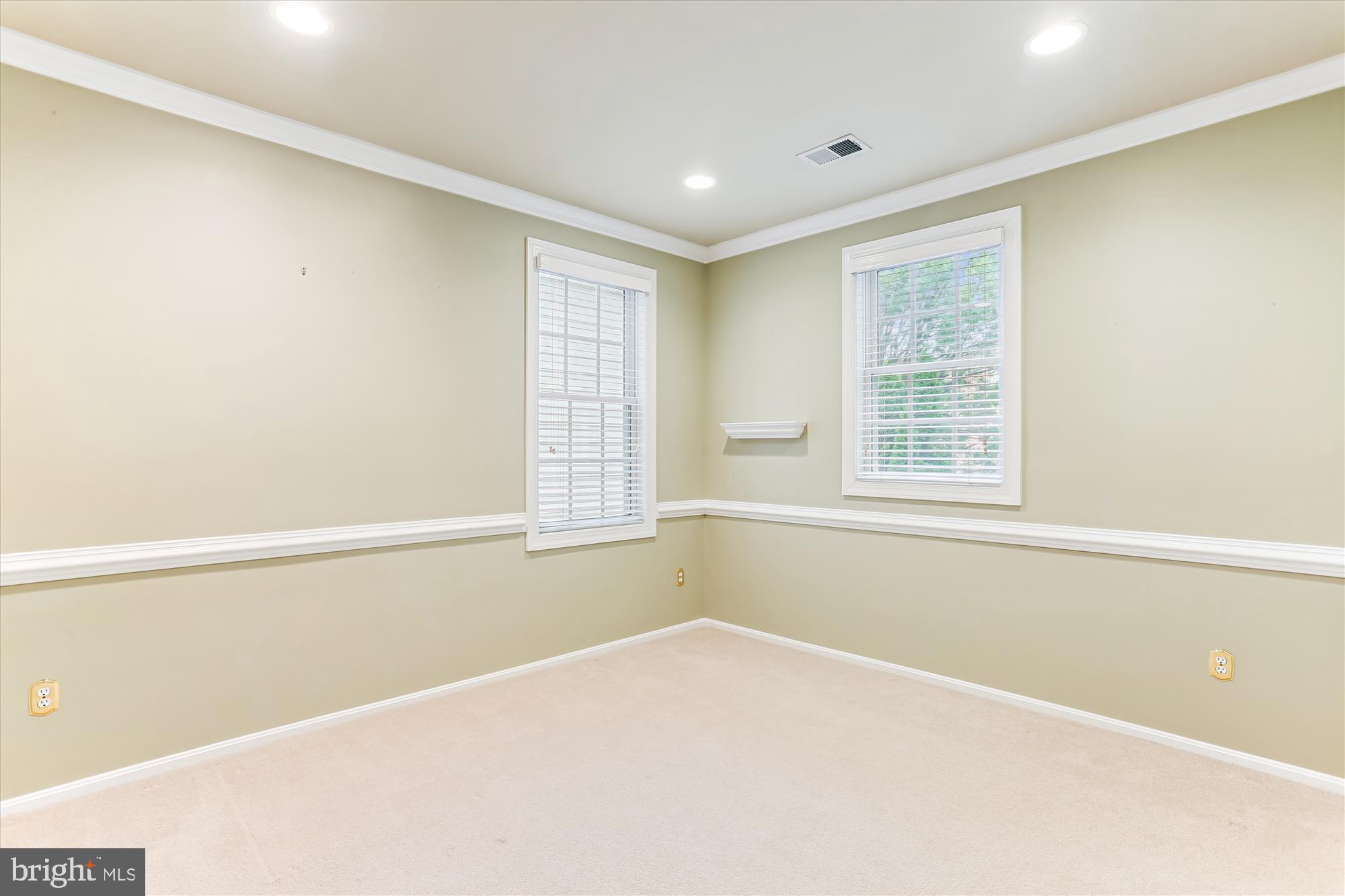 713 Bright Meadow Drive Gaithersburg, MD 20878 - Photo 32 of 54 Fourth bedroom w/ crown molding
