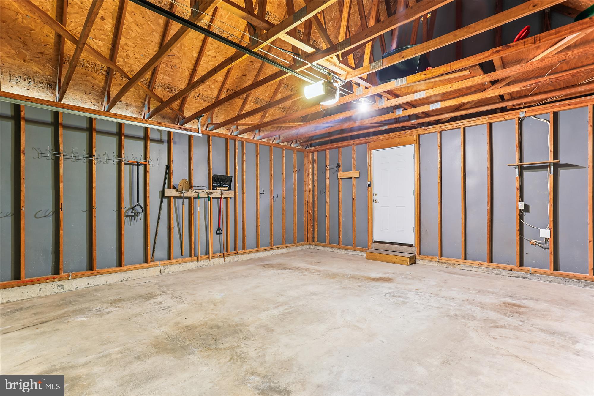 713 Bright Meadow Drive Gaithersburg, MD 20878 - Photo 44 of 54 a view of an empty room