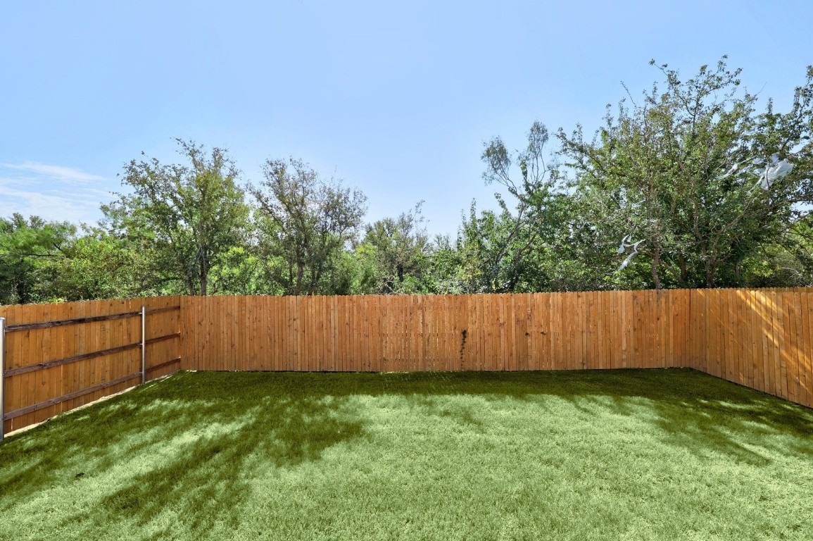 256 Bendecido Loop Elgin, TX 78621 - Photo 27 of 34