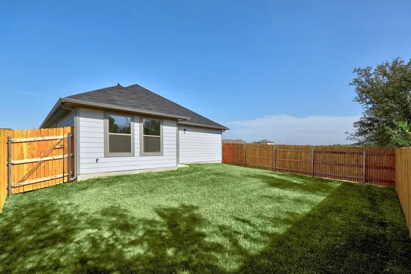 $299,975 | 256 Bendecido Loop, Elgin, TX 78621