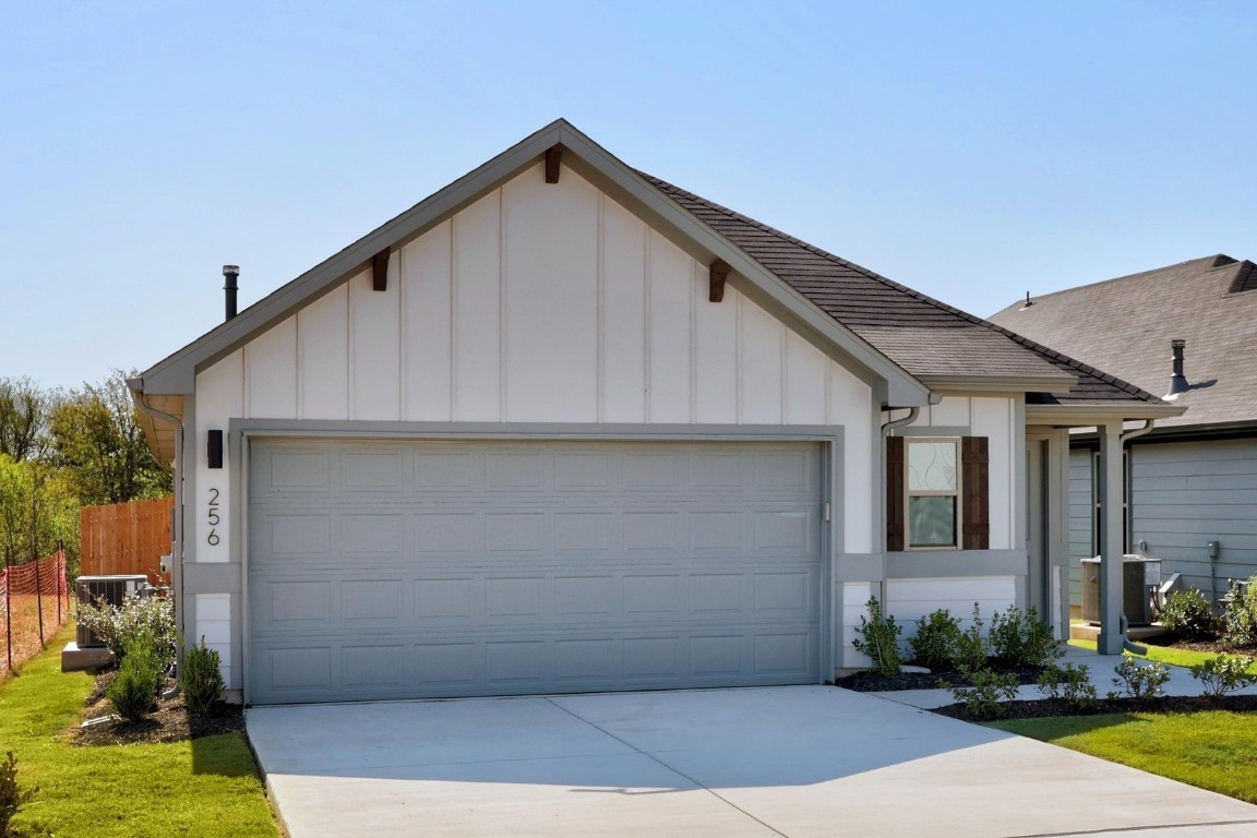 256 Bendecido Loop Elgin, TX 78621 - Photo 5 of 34