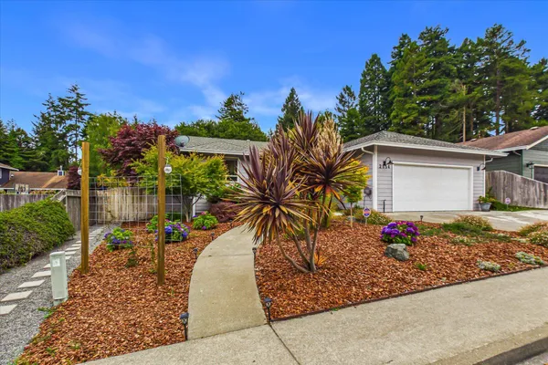 $619,000 | 2554 Manzanita Avenue, Eureka, CA 95503