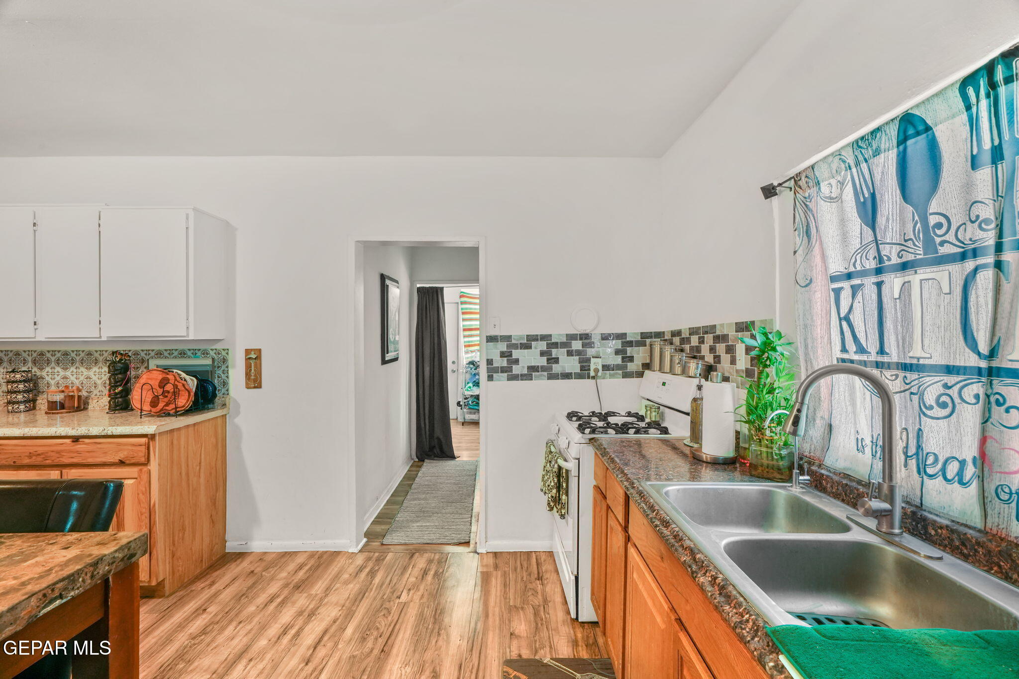 120 Pendale Road El Paso, TX 79907 - Photo 14 of 32 120 Pendale Rd-17