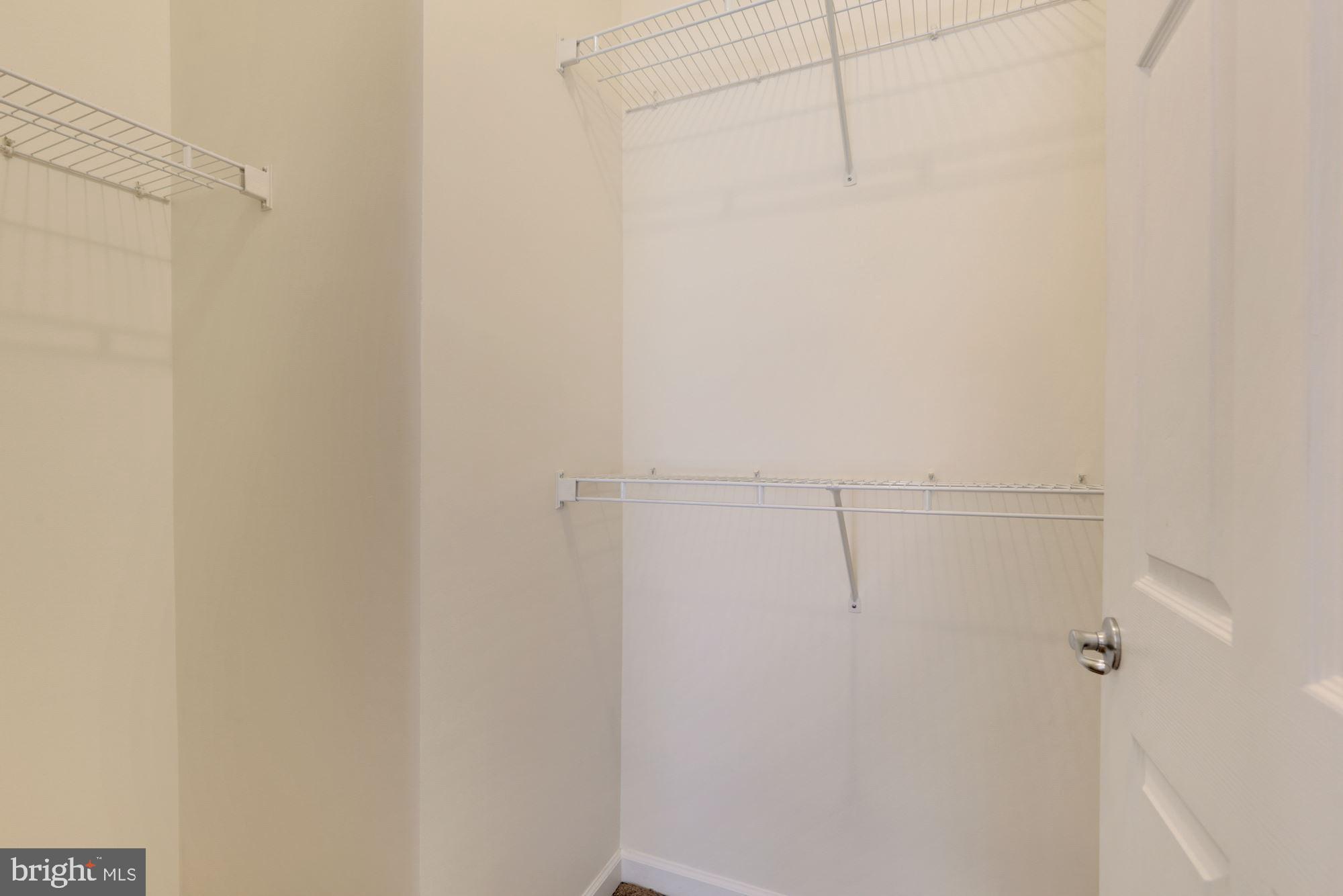 3830 Lightfoot Street, Unit 427 Chantilly, VA 20151 - Photo 18 of 37