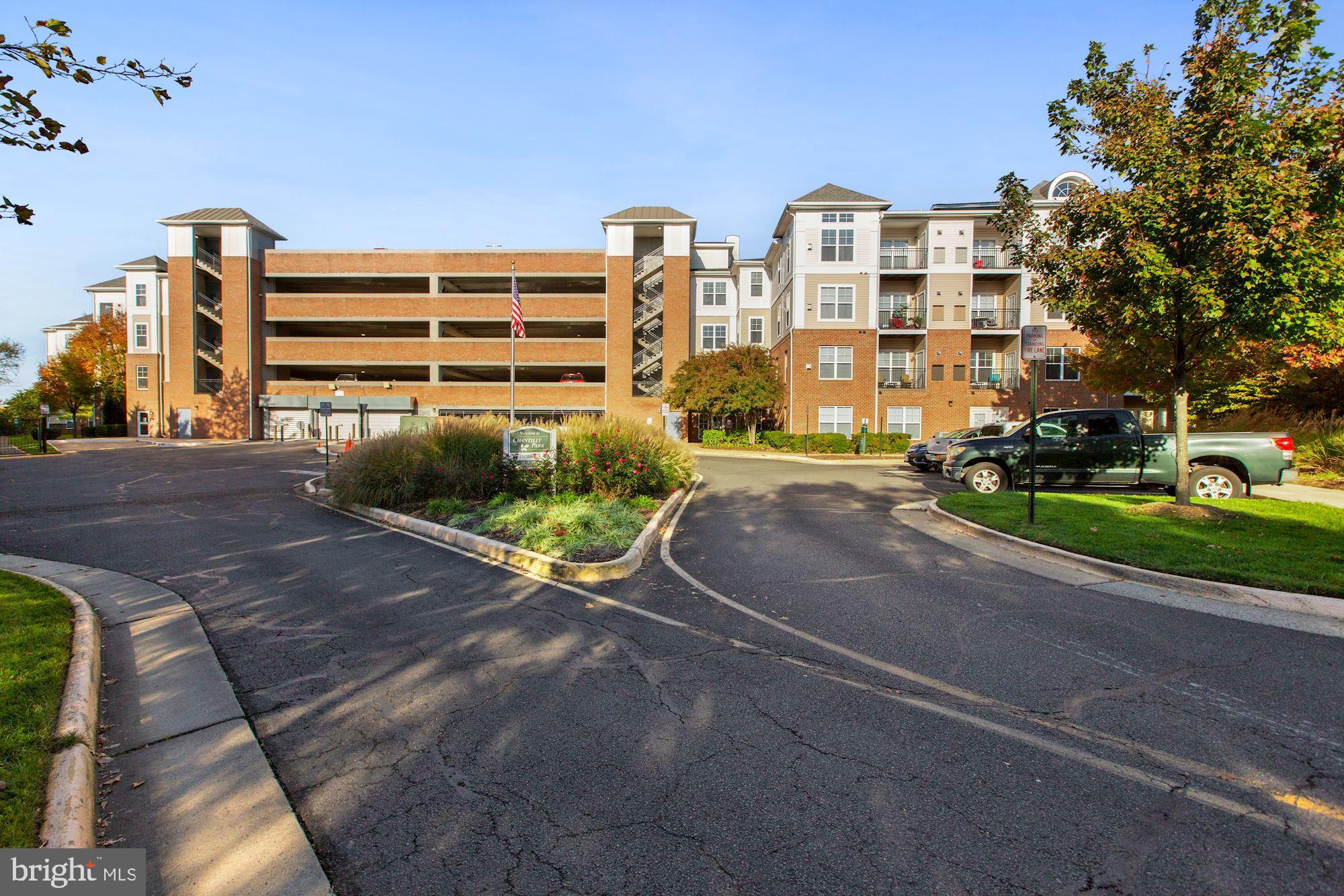 3830 Lightfoot Street, Unit 427 Chantilly, VA 20151 - Photo 25 of 37