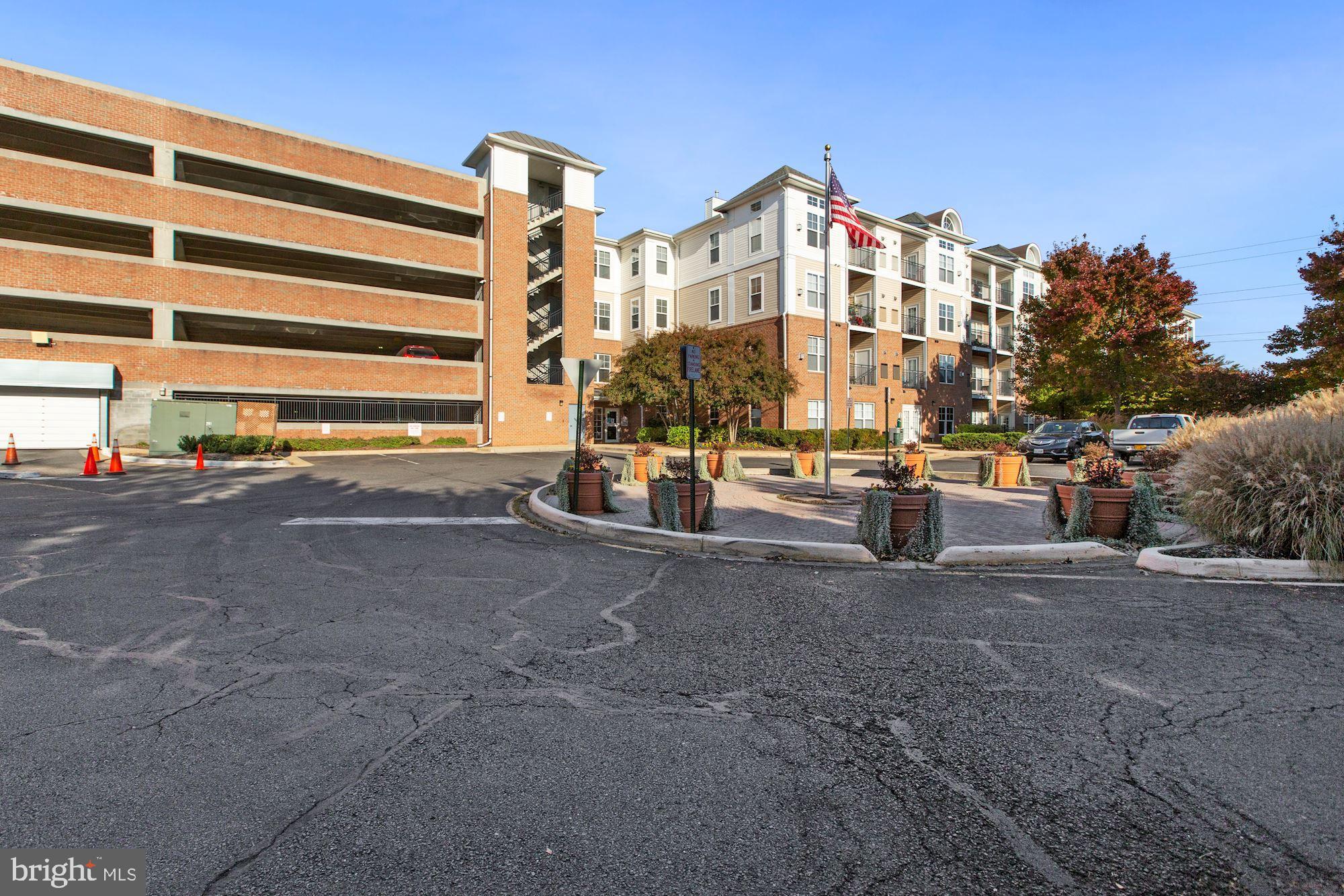 3830 Lightfoot Street, Unit 427 Chantilly, VA 20151 - Photo 30 of 37