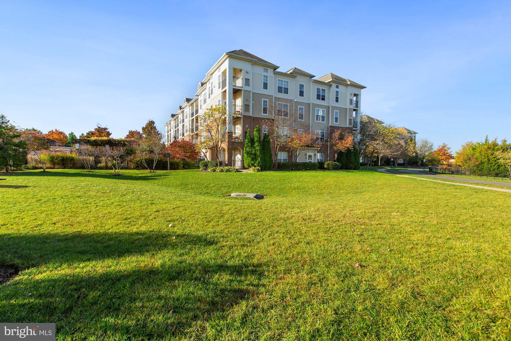 3830 Lightfoot Street, Unit 427 Chantilly, VA 20151 - Photo 31 of 37