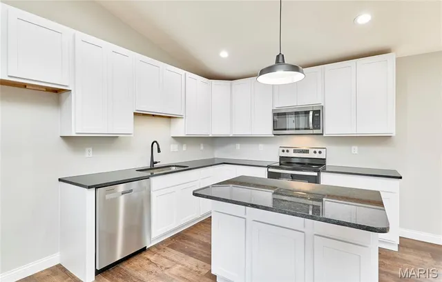 $314,900 | 110 Peruque Creek Manor, Wright City, MO 63390