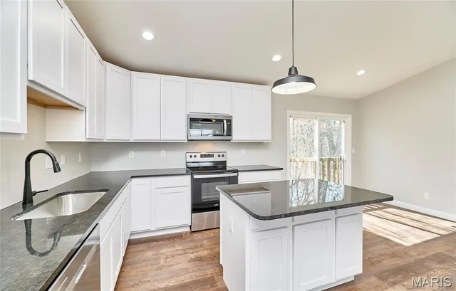 $314,900 | 110 Peruque Creek Manor, Wright City, MO 63390