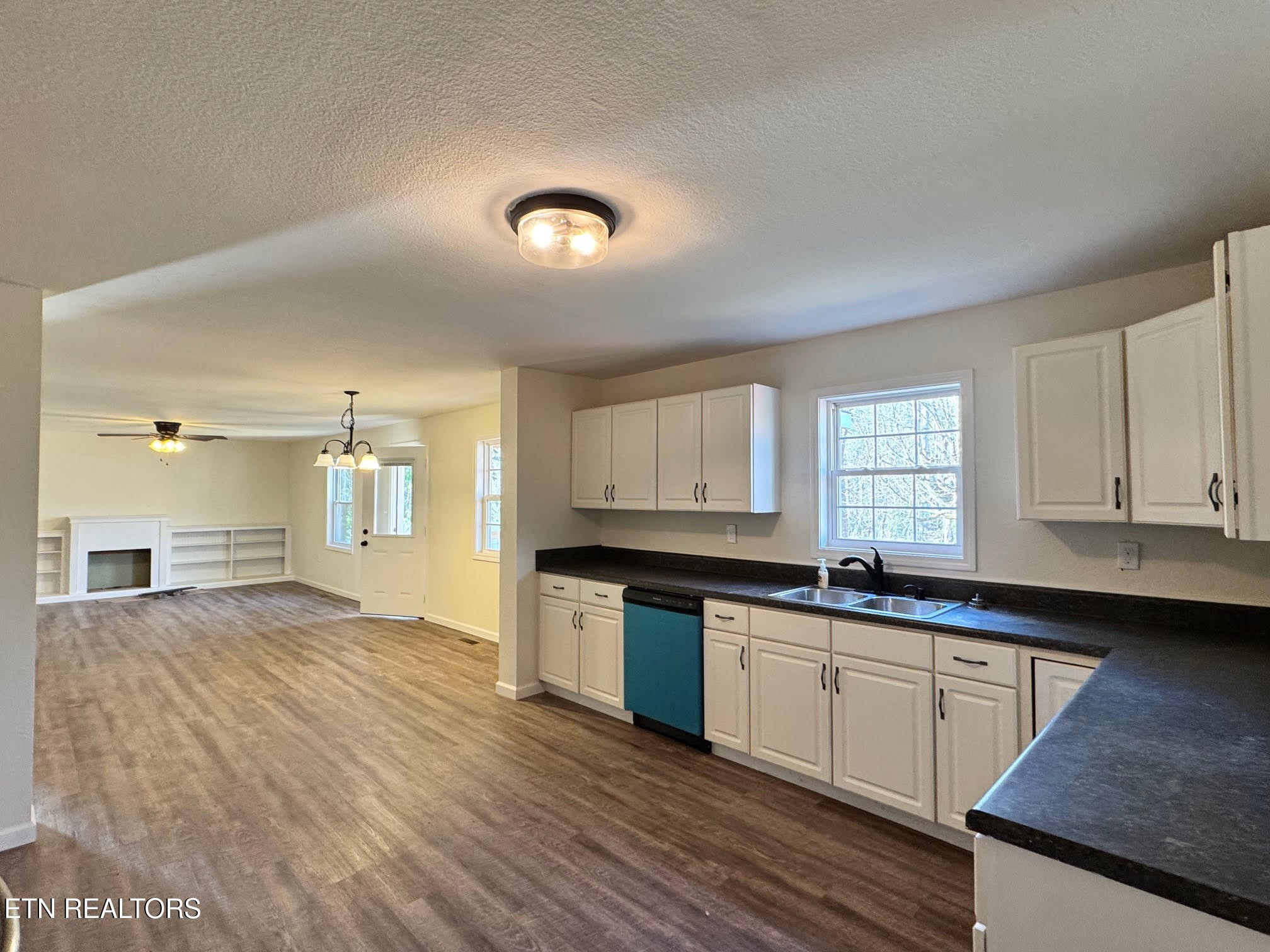 2506 Rugby Pike Jamestown, TN 38556 - Photo 11 of 24