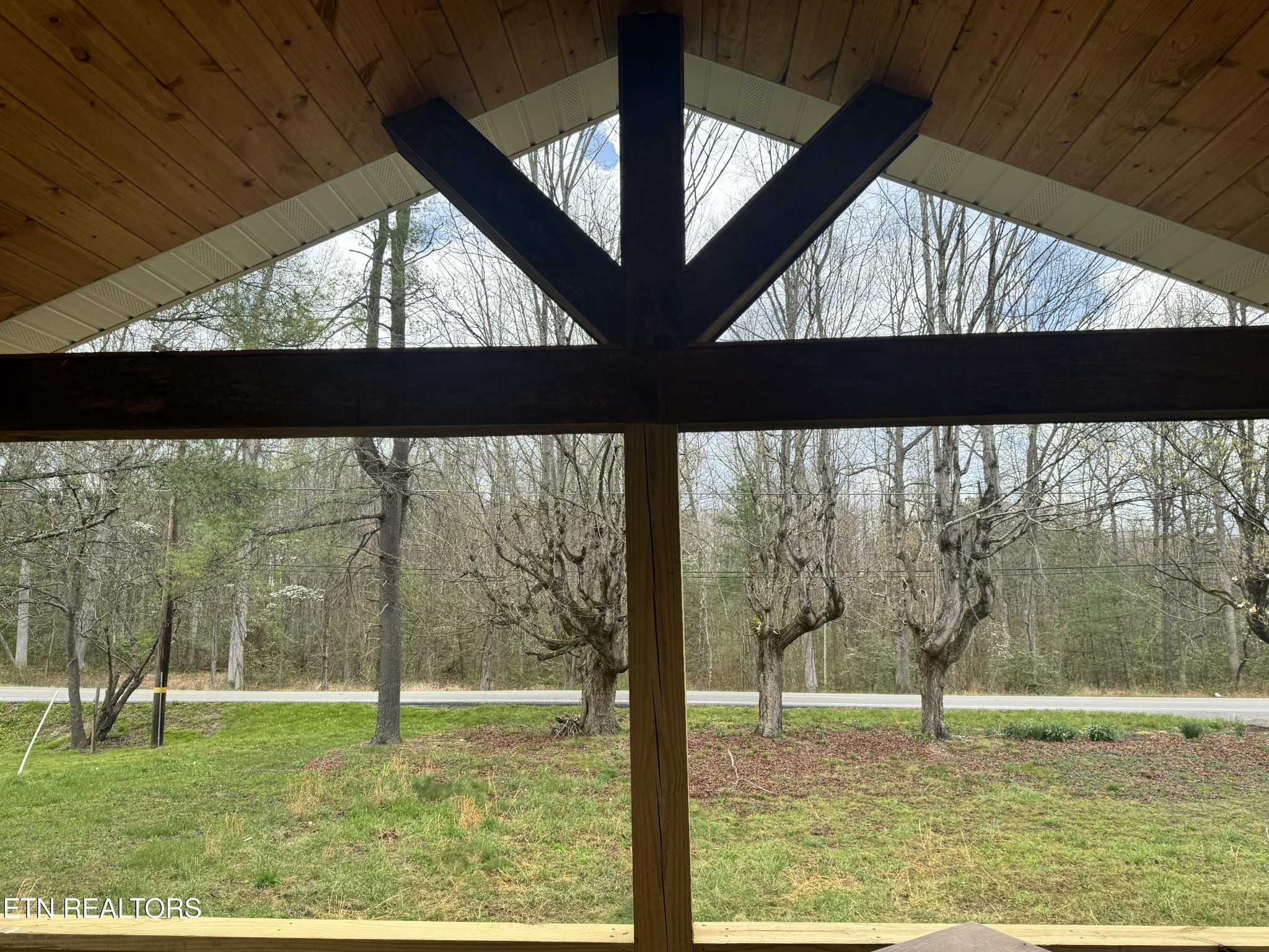 2506 Rugby Pike Jamestown, TN 38556 - Photo 5 of 24