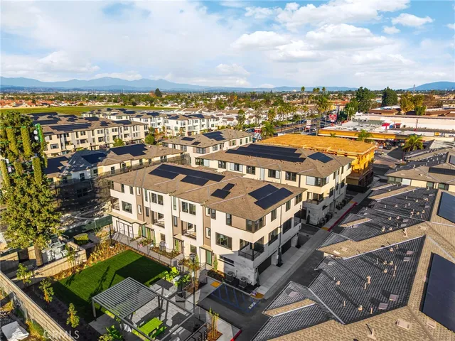 $769,990 | 109 South Laxore Street, Unit 306, Anaheim, CA 92804