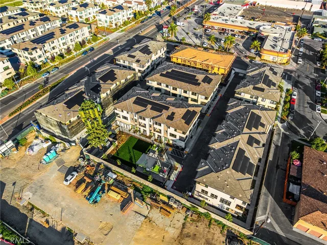 $769,990 | 109 South Laxore Street, Unit 306, Anaheim, CA 92804