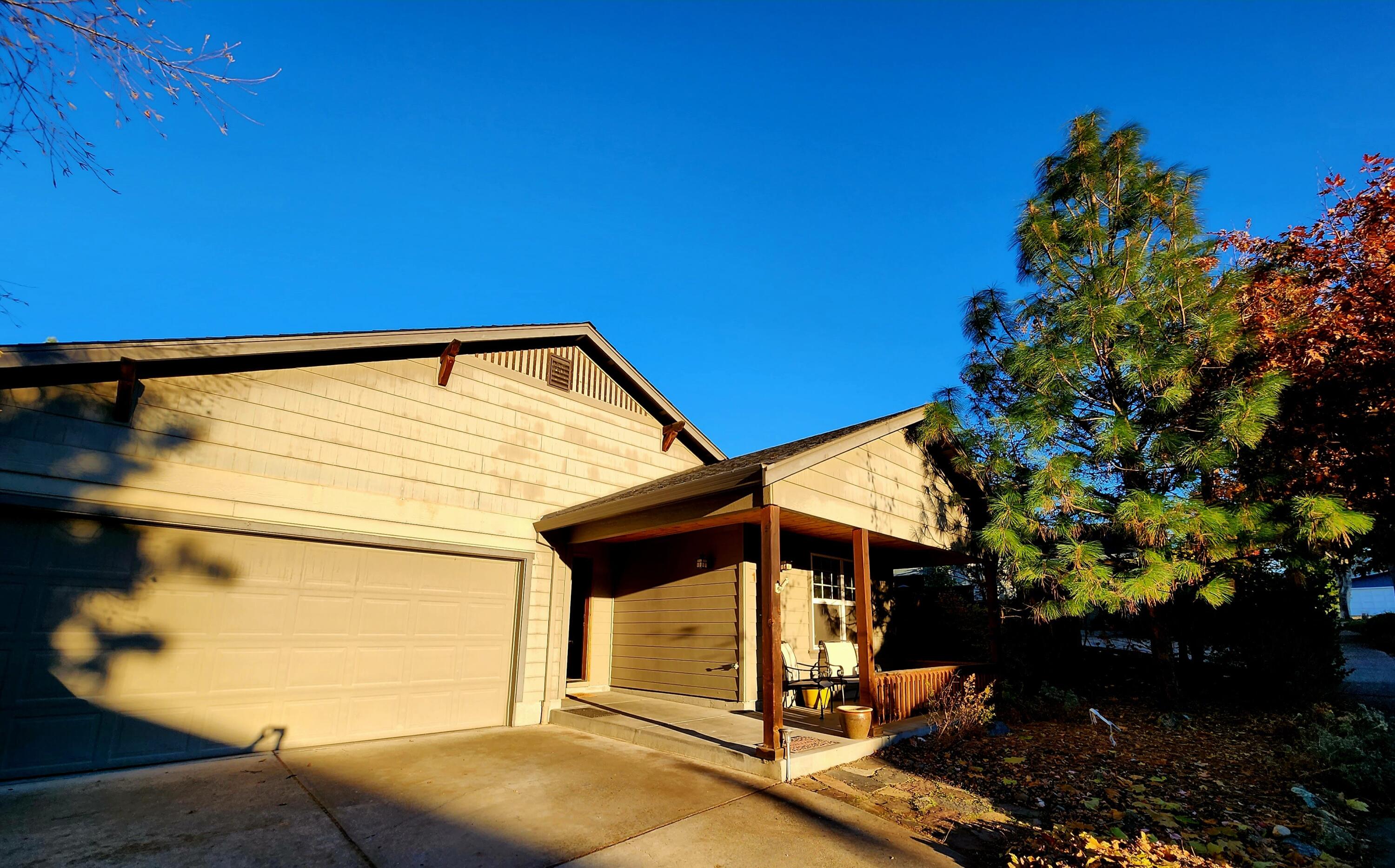 116 Graham Way Talent, OR 97540 - Photo 5 of 25 front